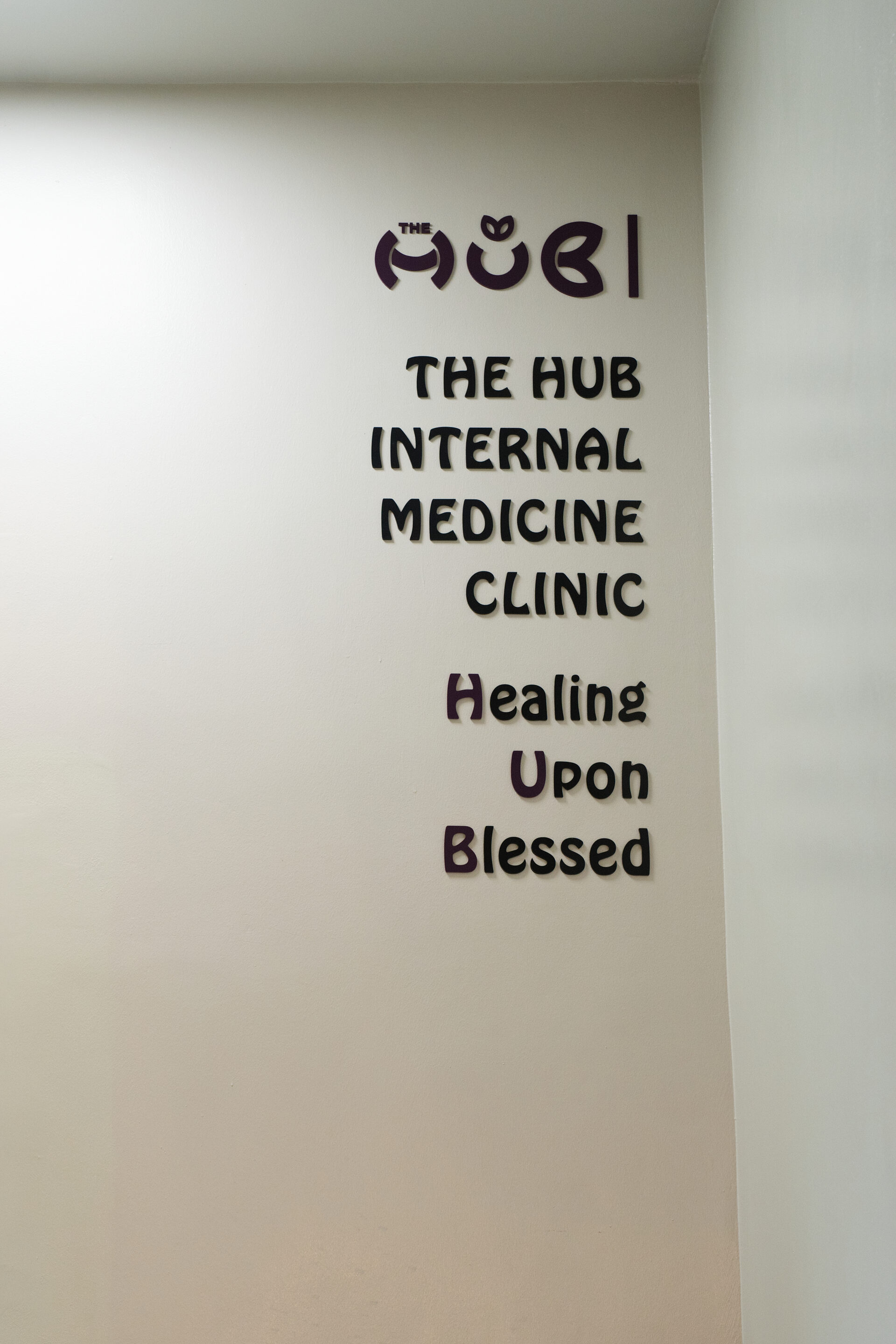 THE HUB Internal Medicine Clinic 로비 사인 — Healing Upon Blessed